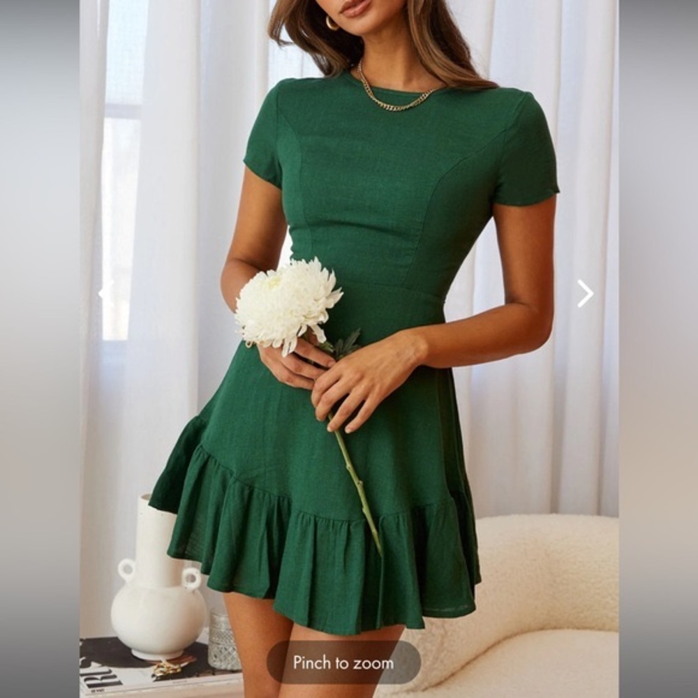 Selfie Leslie - green linen a-line dress with detailed cut-out back